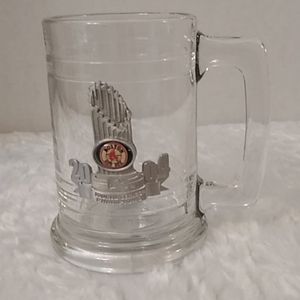 Authentic 2004 MLB World Series Champions Red Sox beer glass